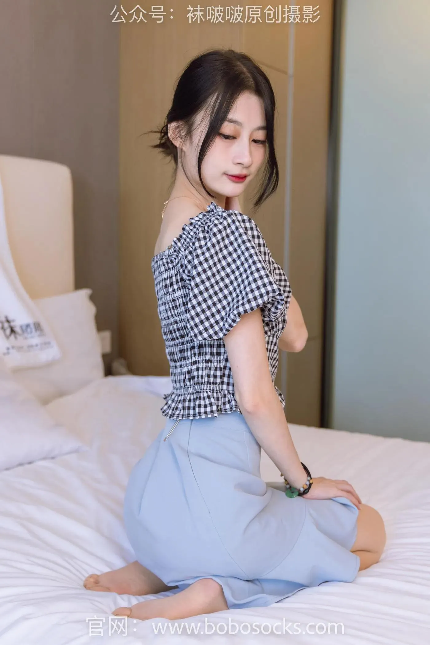 [BoBoSocks袜啵啵]NO.131 苏苏-两双高跟鞋、黑丝 [140P]插图5